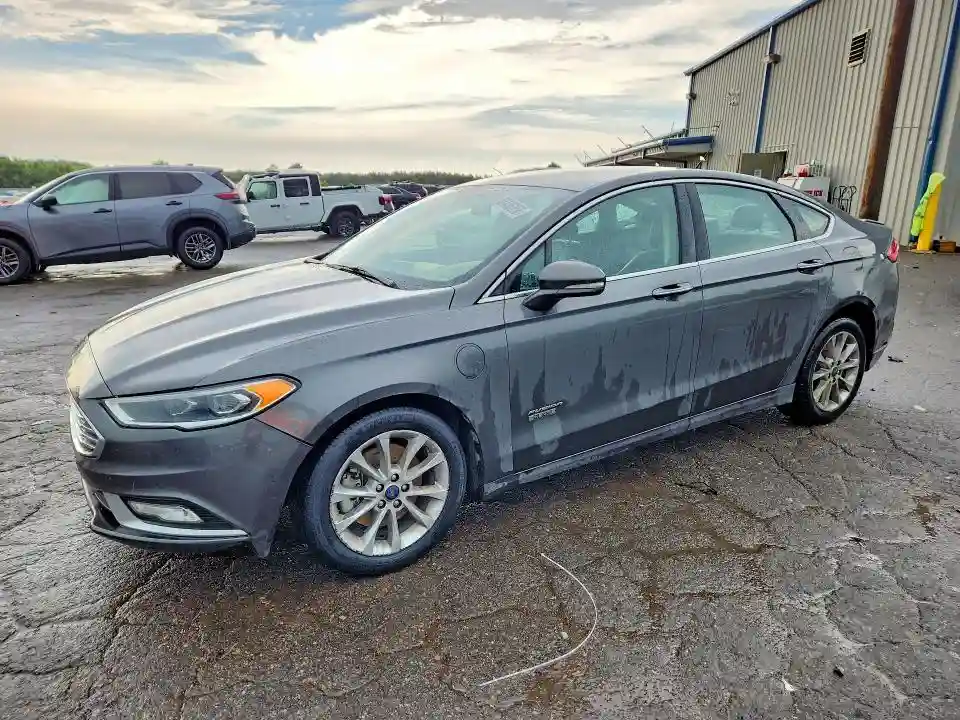 3FA6P0SU3HR373685 2017 FORD FUSION-0