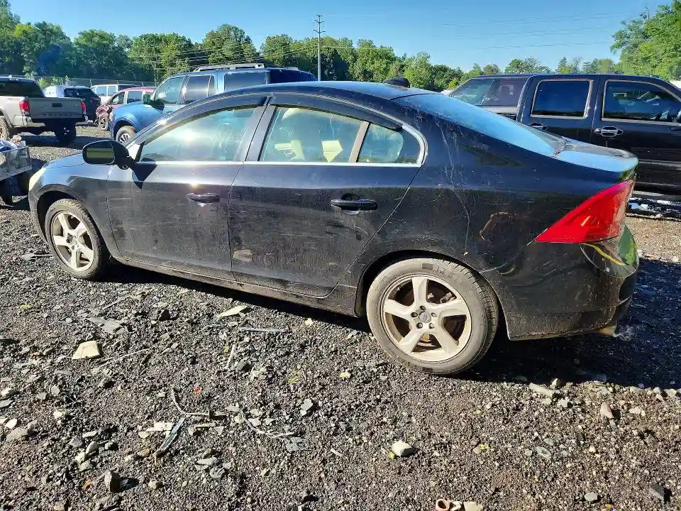 YV1612FH3D2209267 2013 VOLVO S60-1