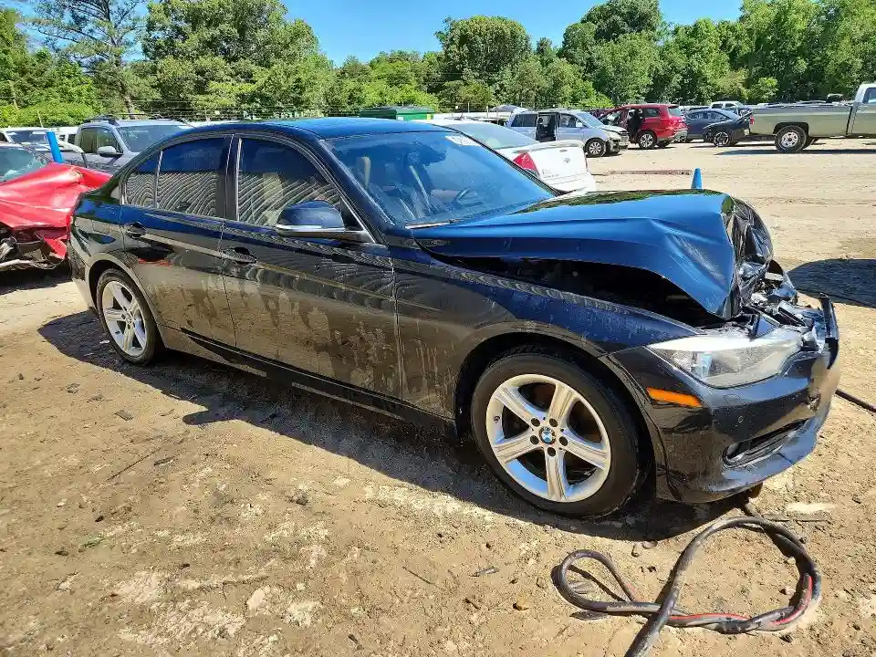 WBA3B5G59FNS15813 2015 BMW 3 SERIES-3