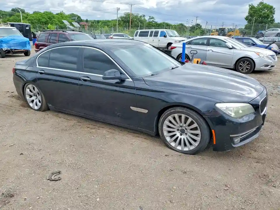 WBAYF4C58DDE23679 2013 BMW 7 SERIES-3