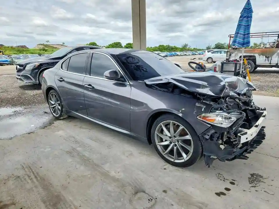 ZARFAMANXK7599319 2019 ALFA ROMEO GIULIA-3