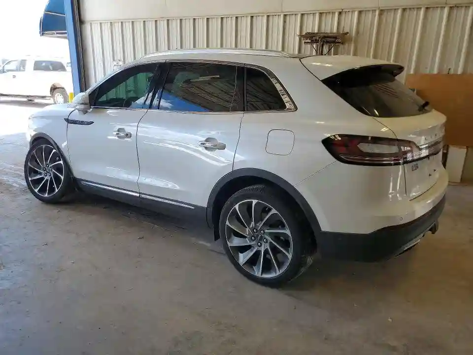 2LMPJ6L9XKBL23191 2019 LINCOLN NAUTILUS-1