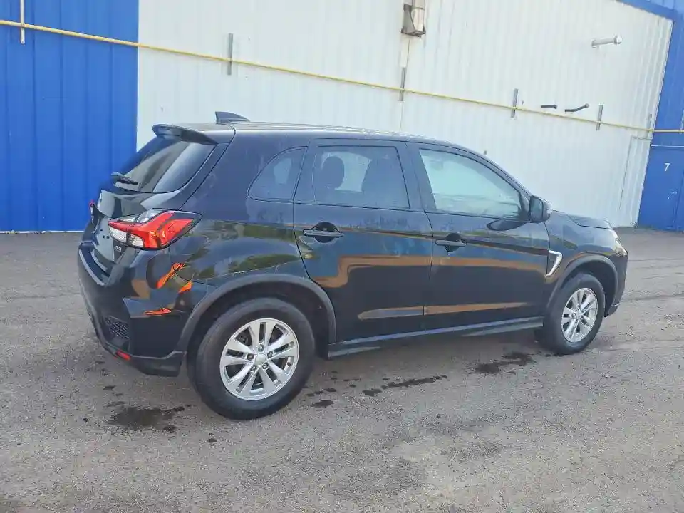 JA4AJVAW4PU604956 2023 MITSUBISHI OUTLANDER-2