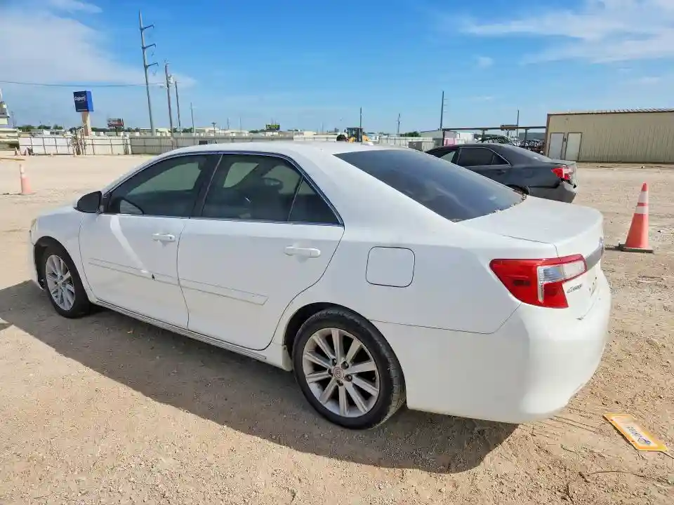 4T4BF1FK4CR245579 2012 TOYOTA CAMRY-1