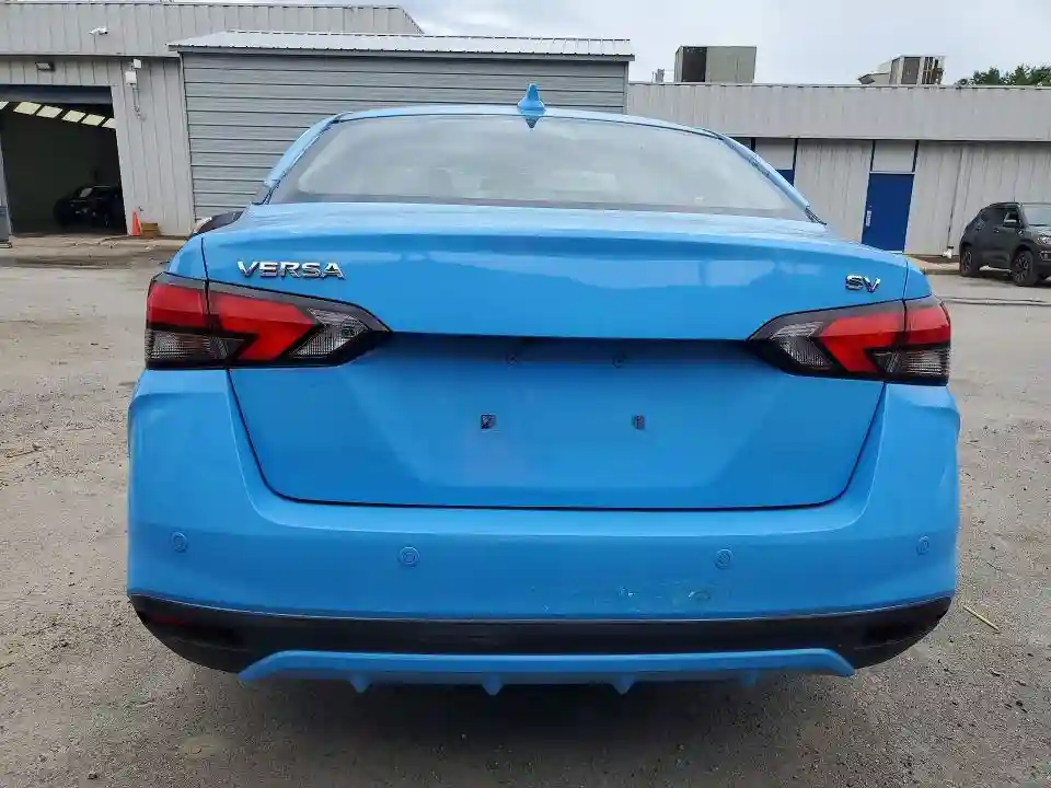 3N1CN8EV6ML826381 2021 NISSAN VERSA-5