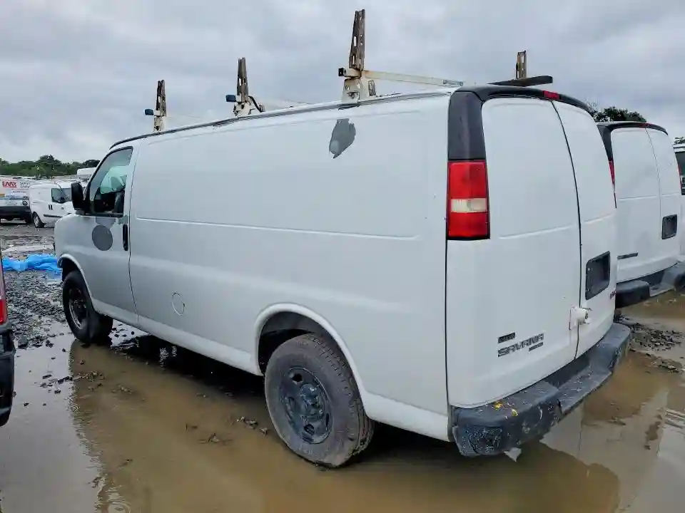 1GTW7FCA4B1159355 2011 GMC SAVANA-1