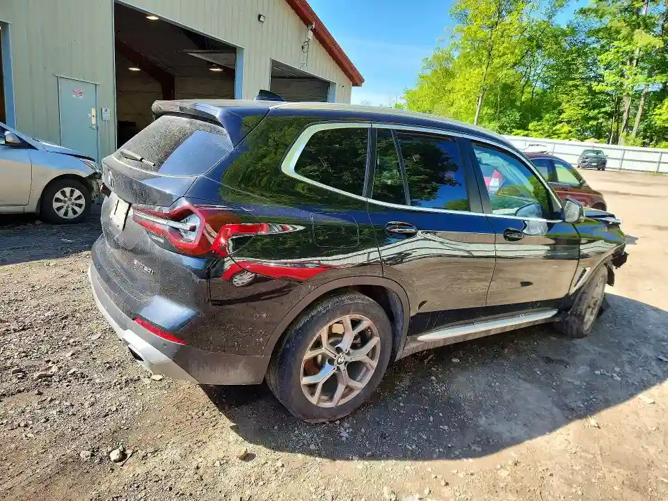 5UX43DP05N9J77733 2022 BMW X3-2