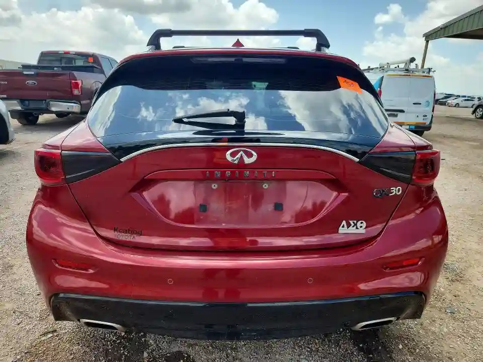 SJKCH5CP3JA047494 2018 INFINITI QX30-5