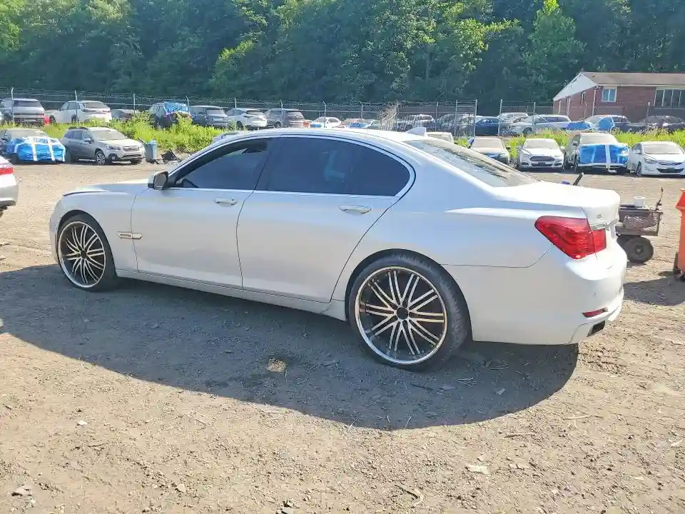 WBAKA8C50BCY37115 2011 BMW 7 SERIES-1