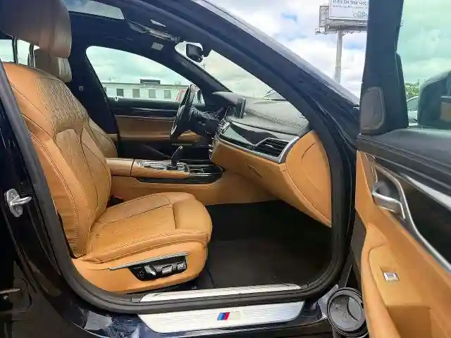 WBA7F2C51HG421483 2017 BMW 7 SERIES-4