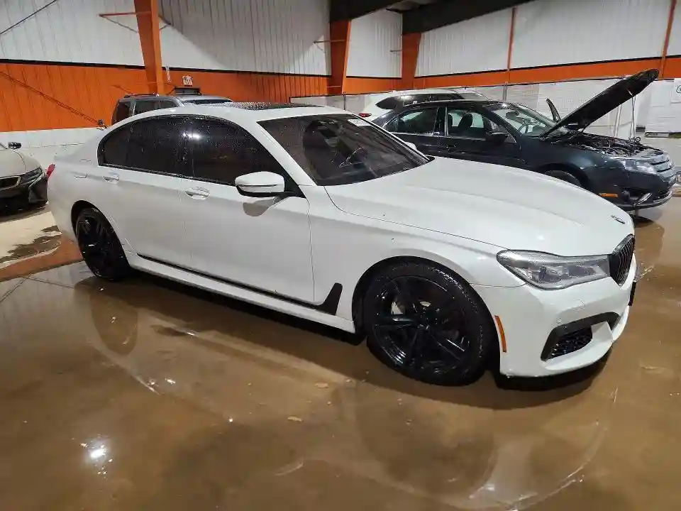 WBA7B0C52GGF92213 2016 BMW 7 SERIES-3
