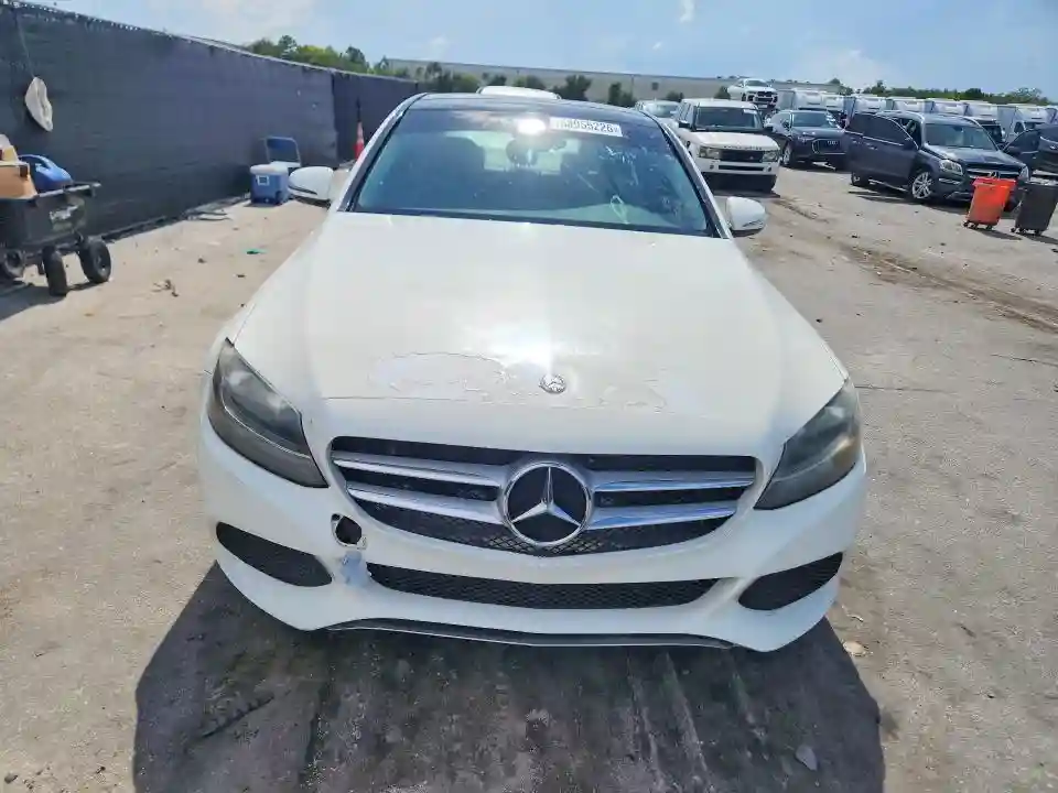 WDDWF4JB9HR252777 2017 MERCEDES-BENZ C-CLASS-4
