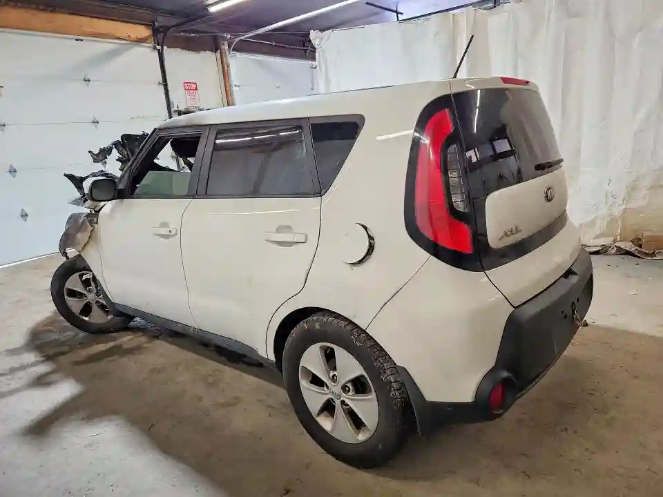 KNDJN2A27G7304963 2016 KIA SOUL BASE-1