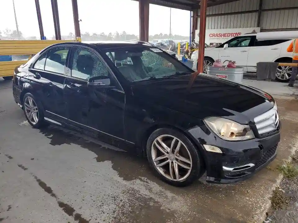 WDDGF4HBXDR298476 2013 MERCEDES-BENZ C-CLASS-3