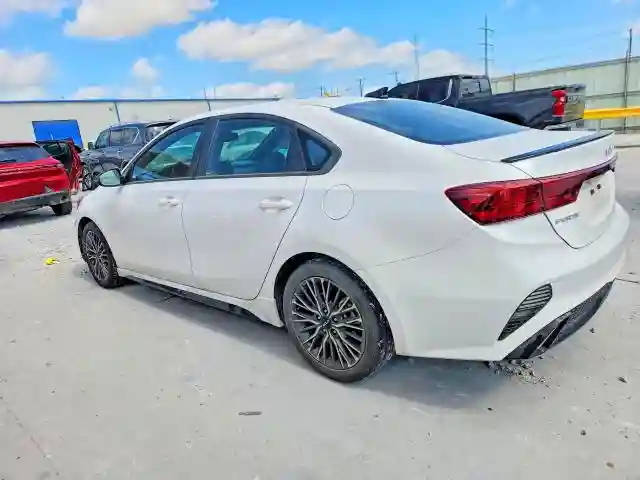 3KPF54AD6PE622396 2023 KIA FORTE-1