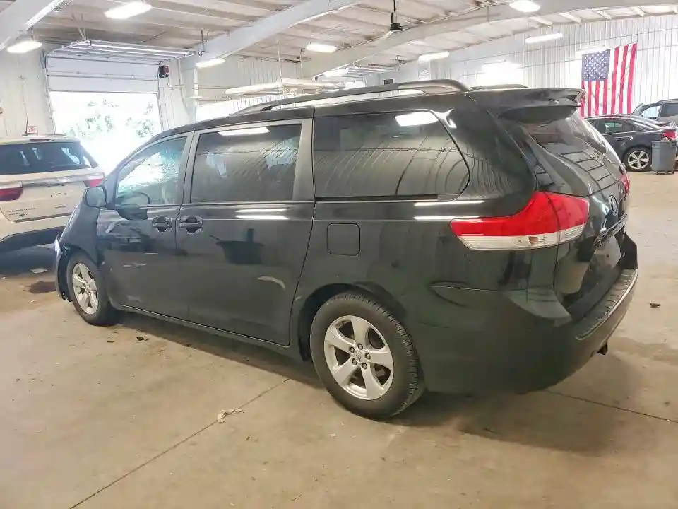 5TDKK3DC3ES523087 2014 TOYOTA SIENNA-1