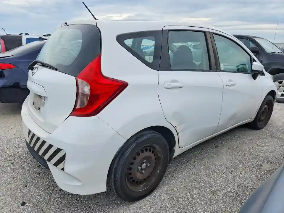 3N1CE2CPXJL353730 2018 NISSAN VERSA-2