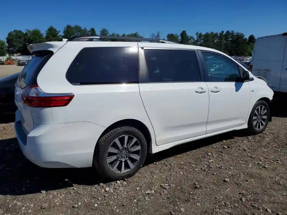 5TDJZ3DC9JS188936 2018 TOYOTA SIENNA-2