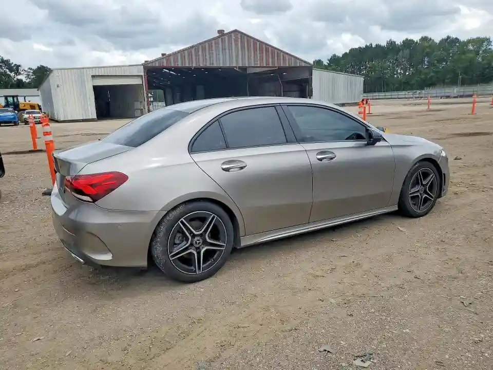 WDD3G4EB4KW019201 2019 MERCEDES-BENZ A-CLASS-2