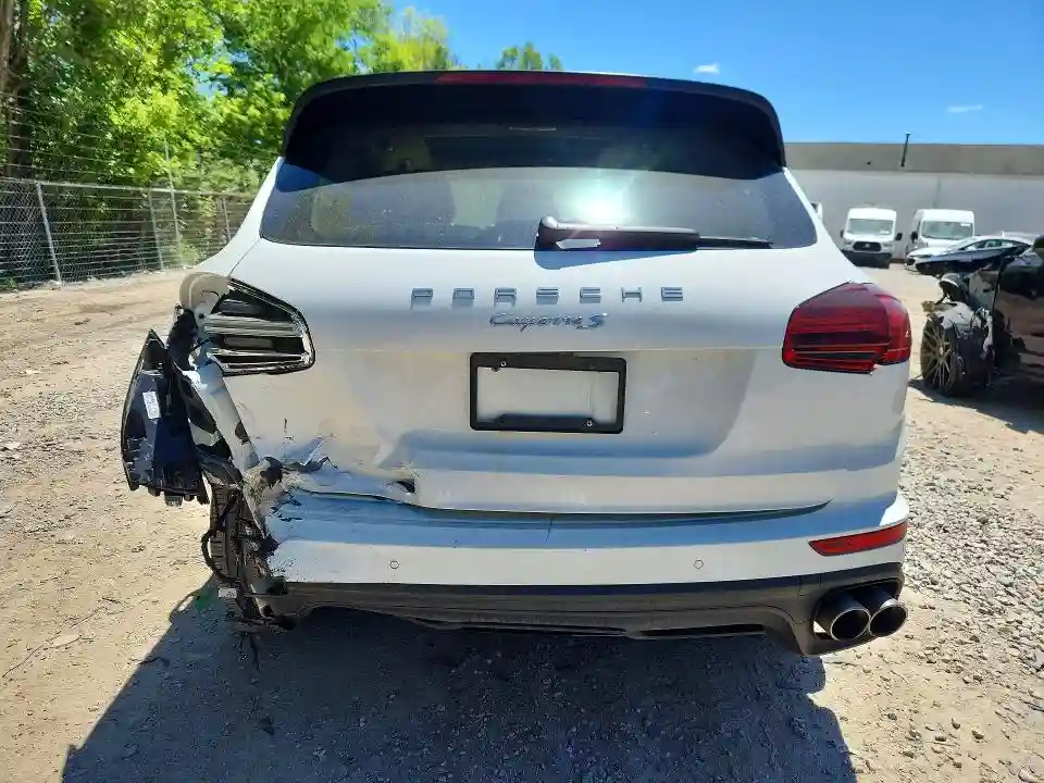 WP1AB2A22GLA95260 2016 PORSCHE CAYENNE-5