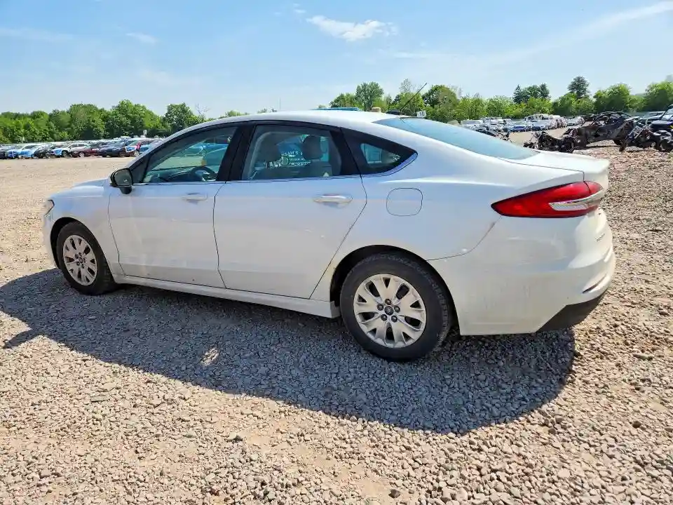 3FA6P0G71KR142102 2019 FORD FUSION-1