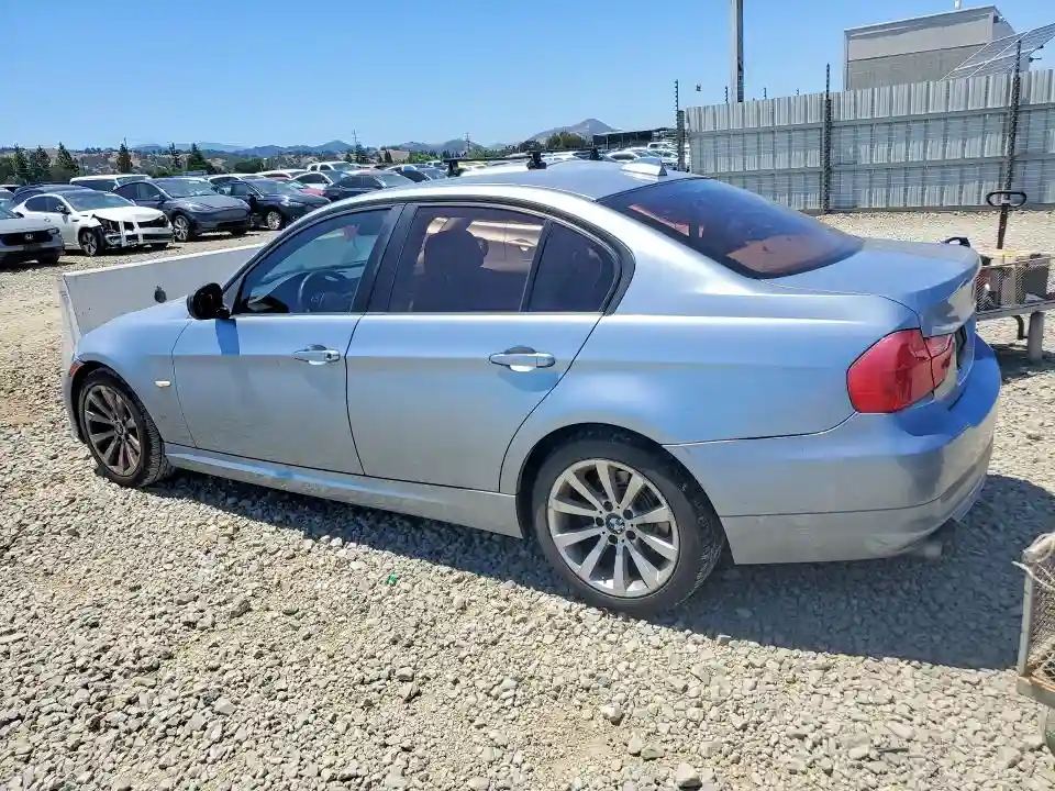 WBAPH5C56BA441945 2011 BMW 3 SERIES-1
