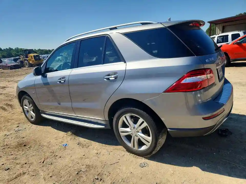 4JGDA2EB5CA025054 2012 MERCEDES-BENZ M-CLASS-1