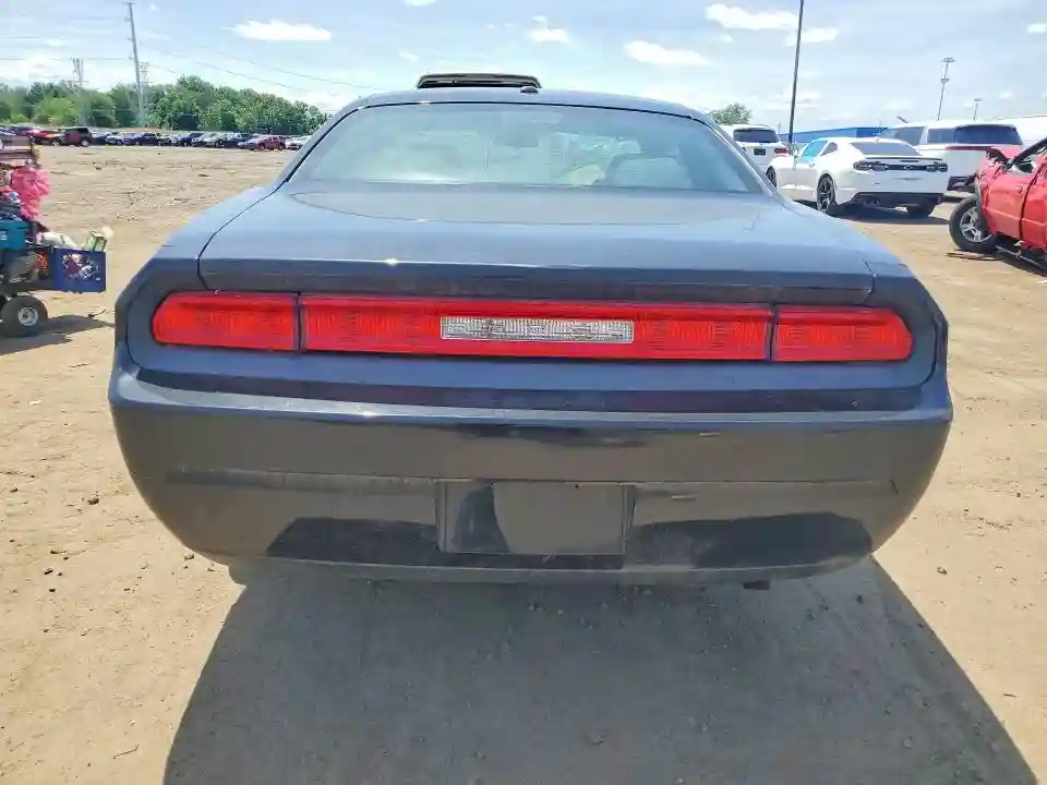 2B3CJ4DV4AH205777 2010 DODGE CHALLENGER-5