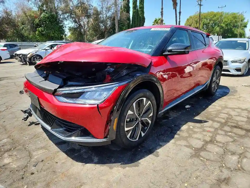 KNDC34LA0R5198336 2024 KIA EV6 WIND-0