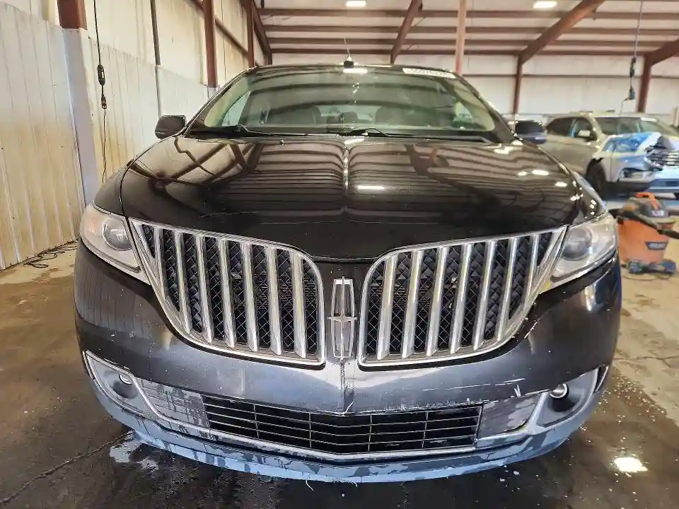 2LMDJ8JK0CBL18099 2012 LINCOLN MKX-4