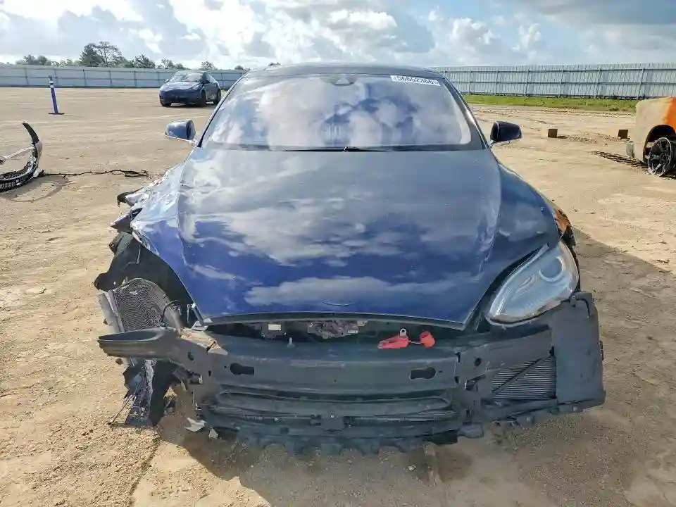 5YJSA1S28FF085125 2015 TESLA MODEL S-4