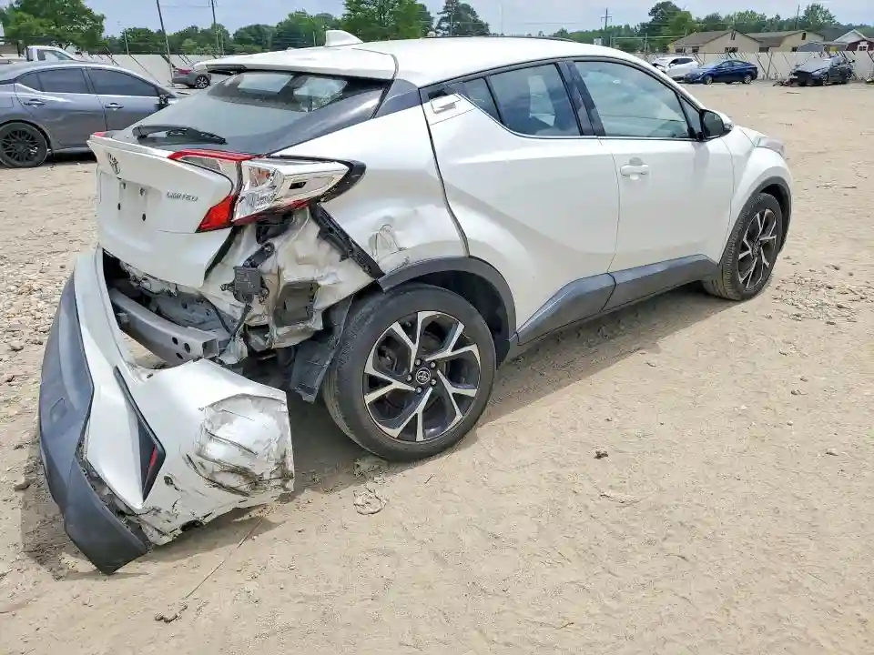 NMTKHMBX3KR082761 2019 TOYOTA C-HR-2