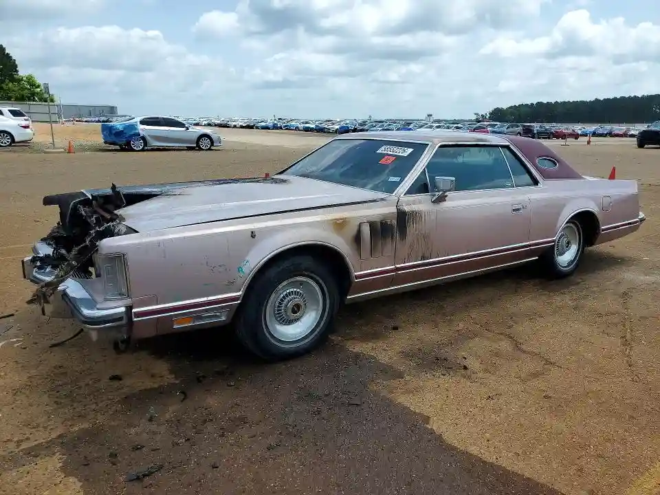 9Y89S737935 1979 LINCOLN CONTINENTL-0