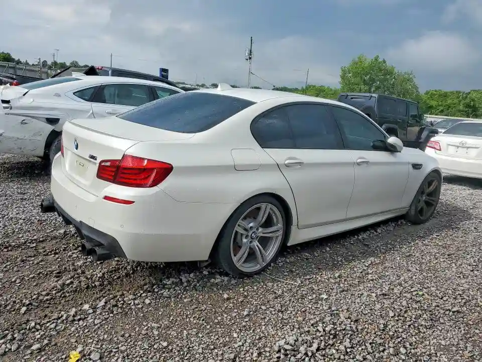 WBSFV9C52DC774089 2013 BMW M5-2