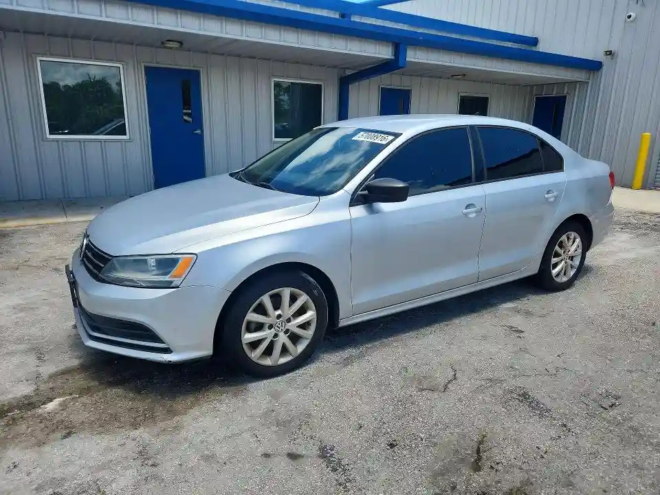 3VWD17AJ7FM250563 2015 VOLKSWAGEN JETTA-0