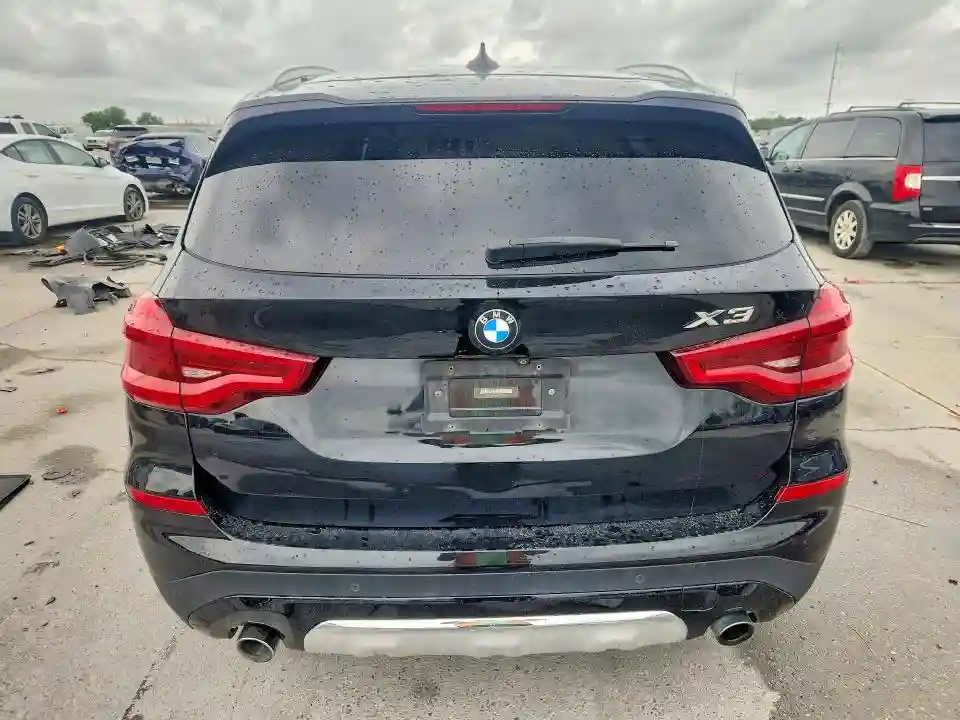 5UXTR9C59JLC75382 2018 BMW X3-5