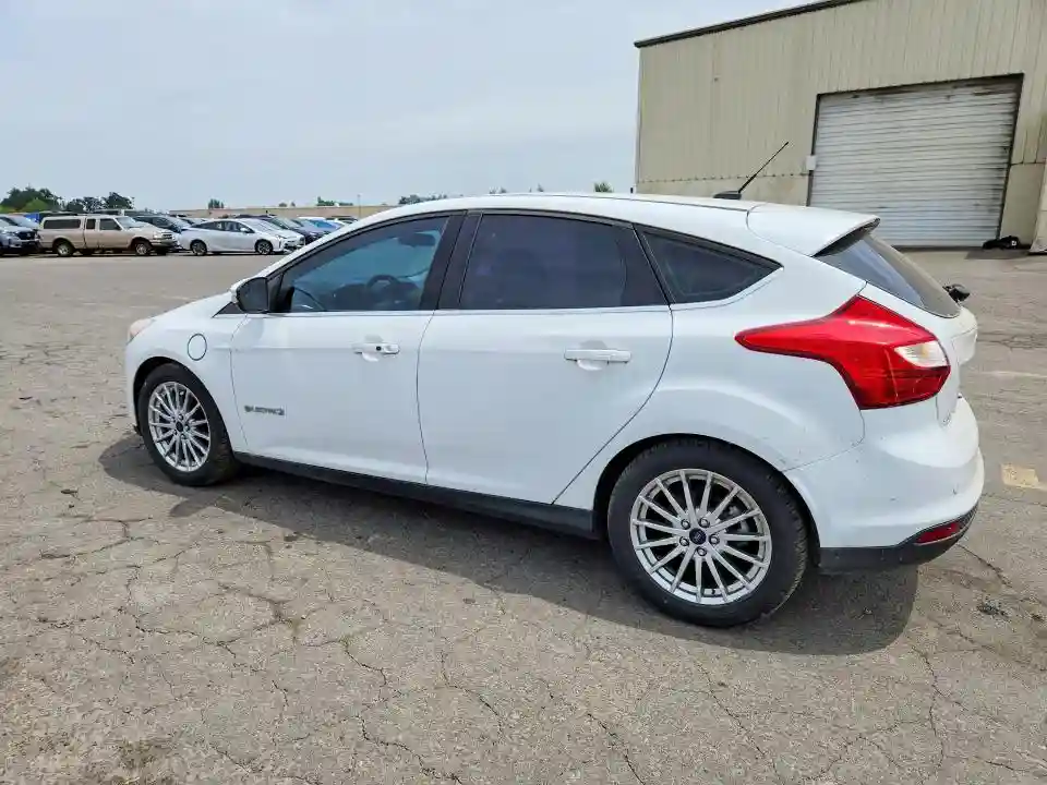1FADP3R45DL153892 2013 FORD FOCUS-1