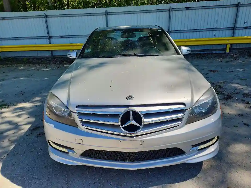 WDDGF8BB9BR148615 2011 MERCEDES-BENZ C-CLASS-4