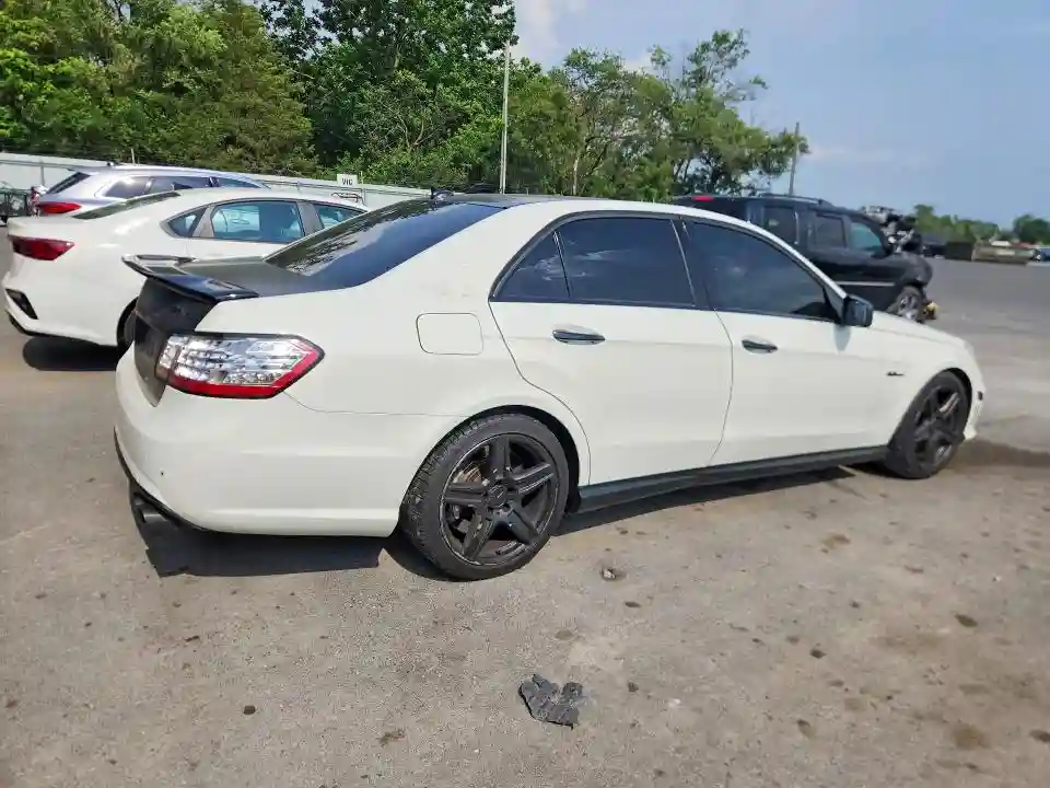 WDDHF7HBXAA117067 2010 MERCEDES-BENZ E-CLASS-2