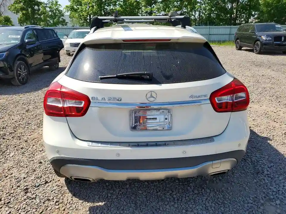 WDCTG4GB8JJ379777 2018 MERCEDES-BENZ GLA-CLASS-5