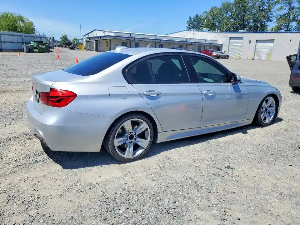 WBA8D9G53JNU66620 2018 BMW 3 SERIES-2