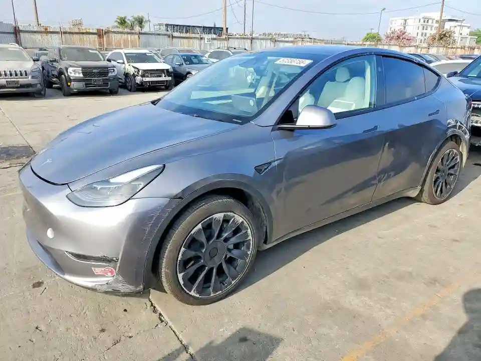 7SAYGAEE6SF219870 2025 TESLA MODEL Y-0