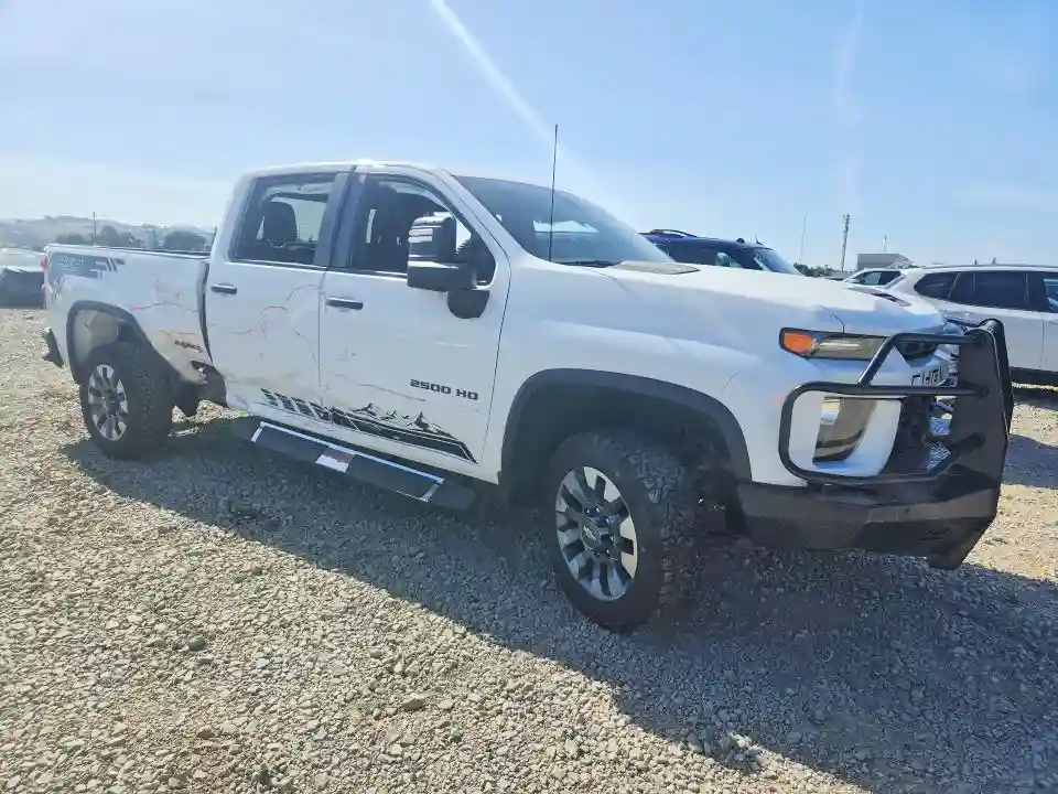1GC4YME7XPF179789 2023 CHEVROLET ALL MODELS-3