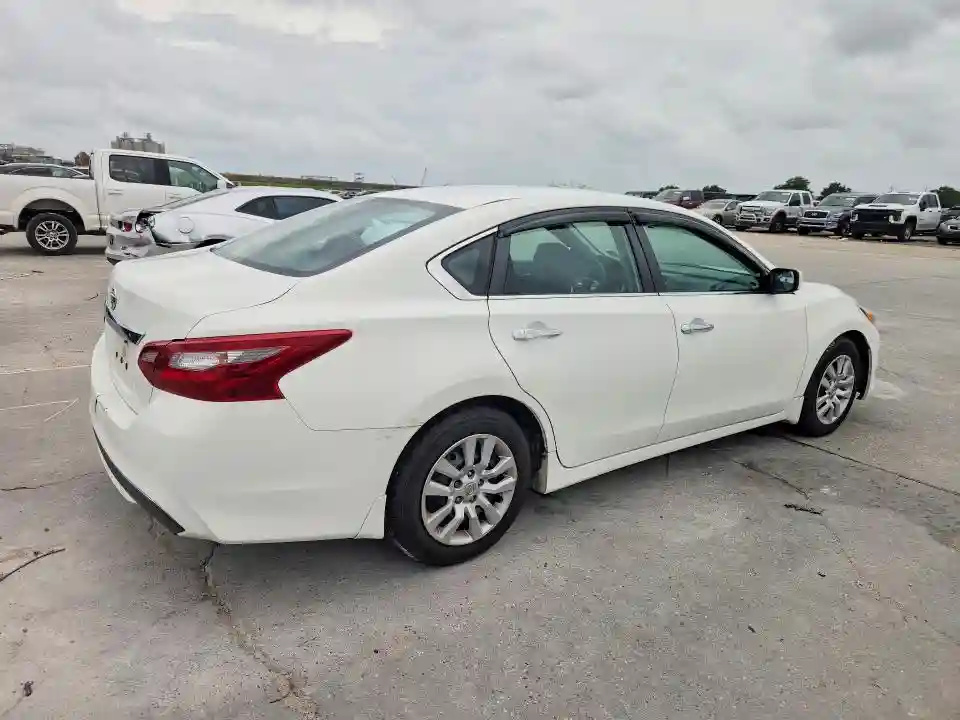 1N4AL3APXJC274529 2018 NISSAN ALTIMA-2