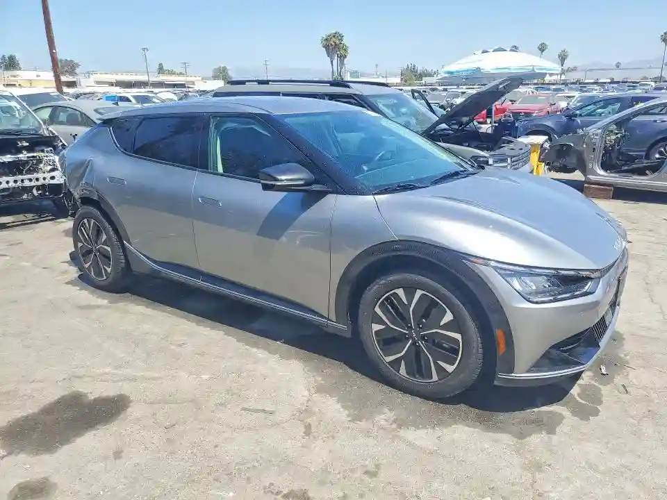 KNDC34LA4P5604017 2023 KIA ALL OTHER-3