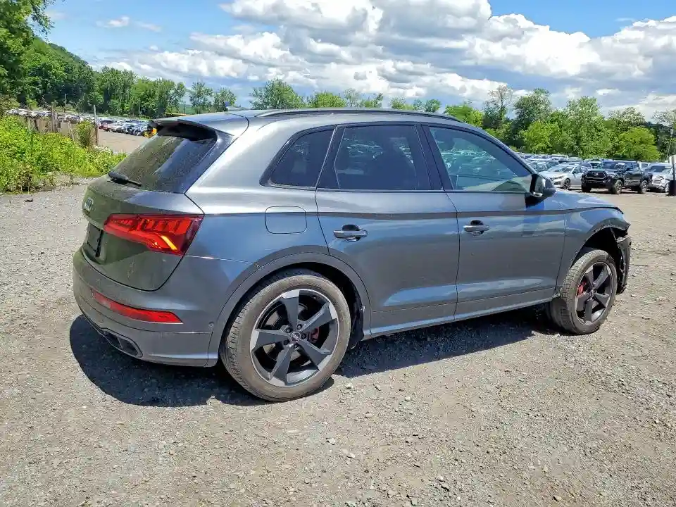 WA1C4AFY1K2121576 2019 AUDI SQ5-2
