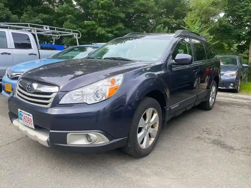 4S4BRBKC2B3435679 2011 SUBARU OUTBACK-1