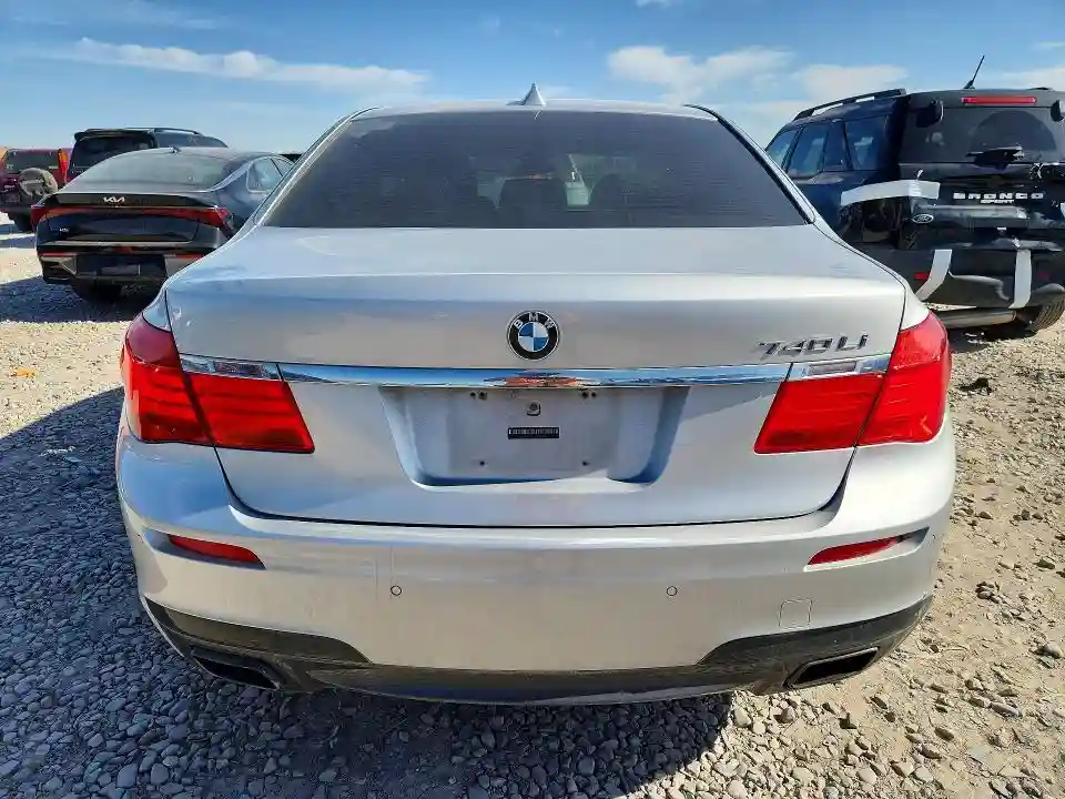 WBAKB4C5XCC575384 2012 BMW 7 SERIES-5
