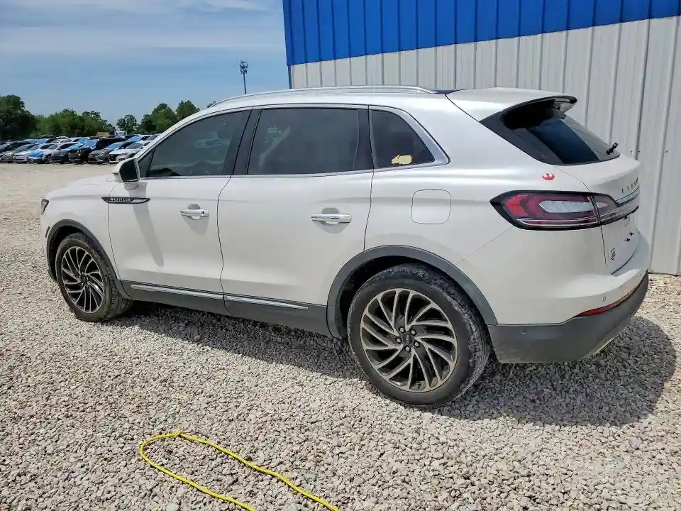 2LMPJ6L92KBL23430 2019 LINCOLN NAUTILUS-1