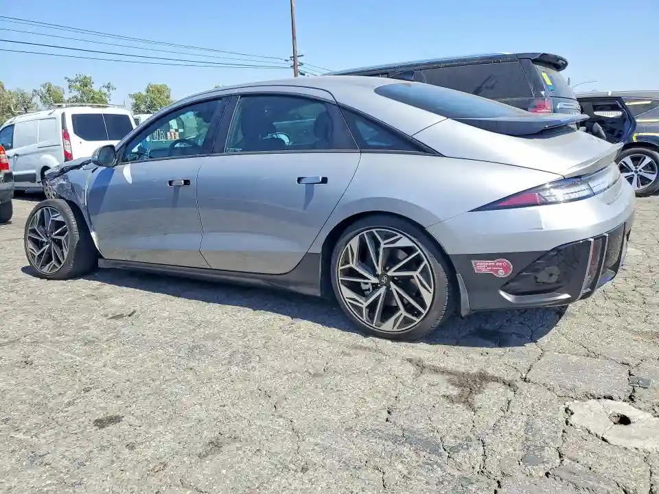 KMHM34AAXPA053568 2023 HYUNDAI IONIQ 6 SE-1